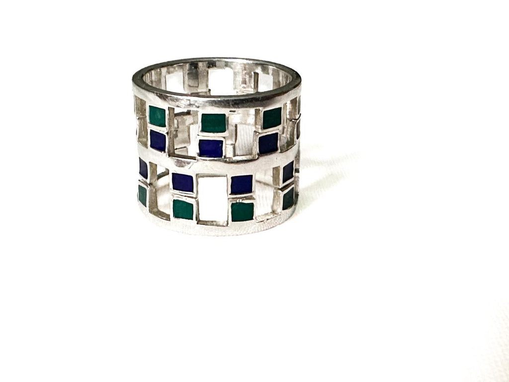 Border Rings