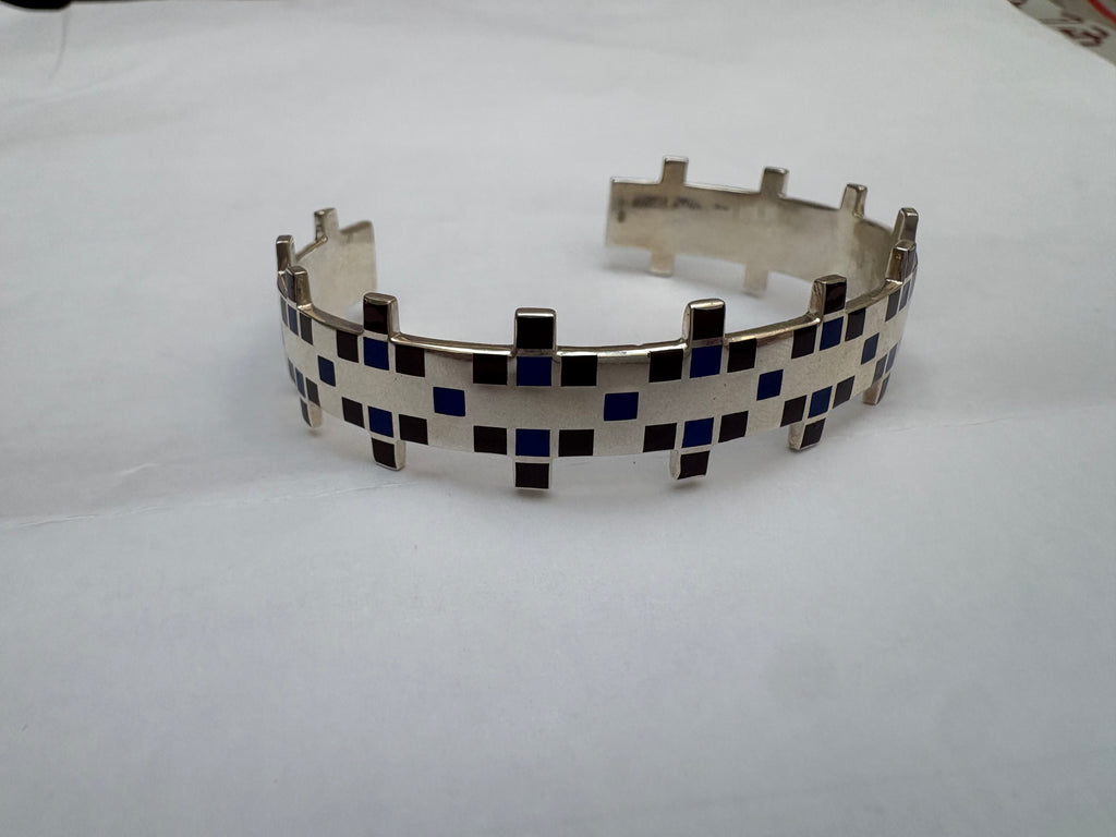 Tuffah Cuff