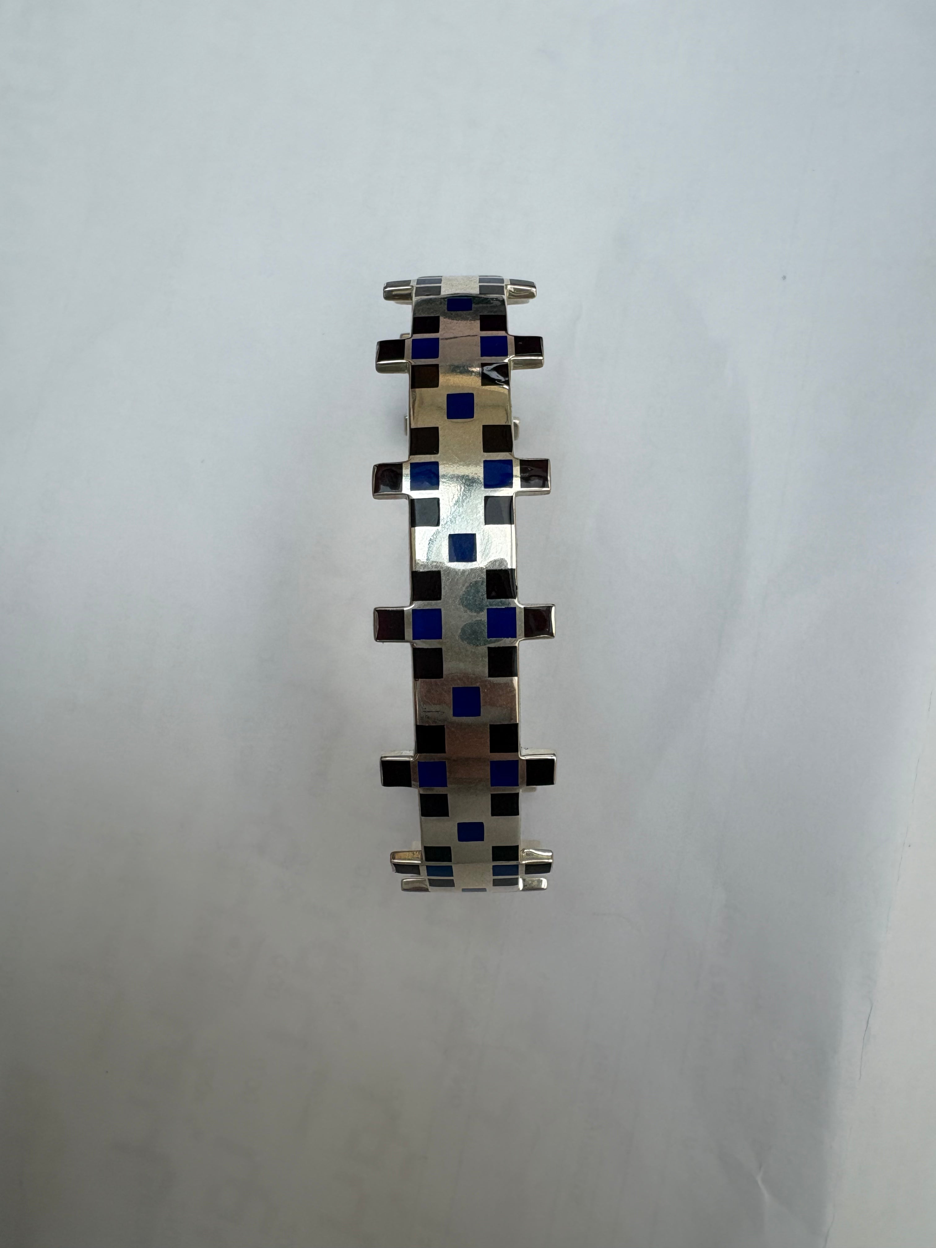 Tuffah Cuff