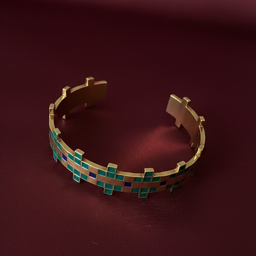 Tuffah Bangle / Cuff